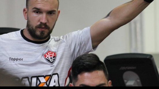 Imagem Willian Farias revela conversa com novo treinador do Vitória: “precisamos de um líder”