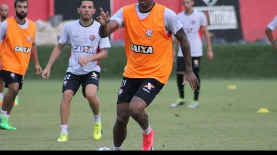 Imagem Titular contra o Fluminense, Renê Santos espera se firmar como volante no Vitória