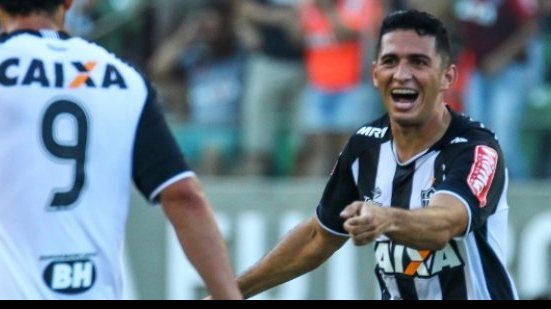Imagem Para lateral do Galo, Vitória está na lanterna por acaso