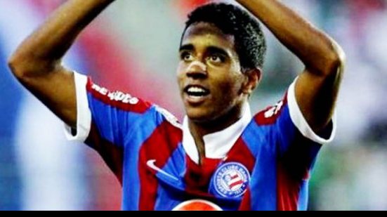 Imagem Criticado no Flamengo, atacante revelado pelo Bahia tem retorno especulado ao Fazendão