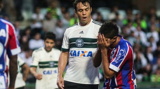 Imagem Protagonista em cusparada, atacante do Coritiba é recordista de expulsões em Brasileiros
