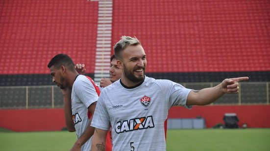 Imagem De volta ao time, capitão do Vitória quer que o time siga recuperando a confiança no Brasileirão