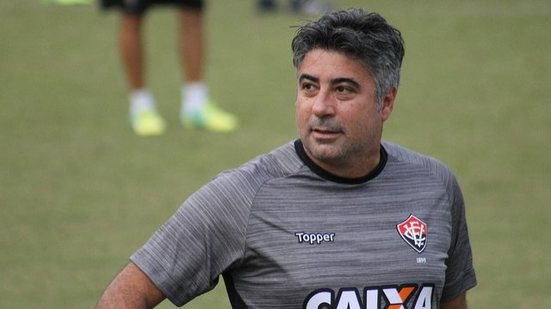 Imagem Gallo relaciona 22 jogadores para jogo contra o Santos