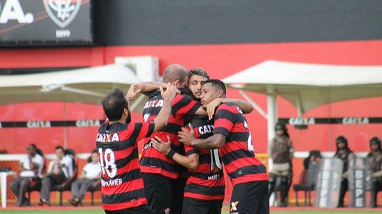 Imagem Vitória enfrenta o Santos no Barradão para consolidar boa fase no Campeonato Brasileiro