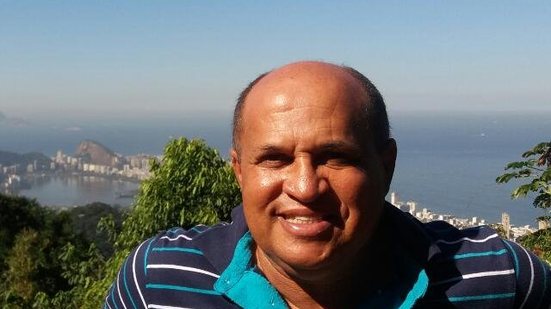 Imagem Luciano Reis lamenta demissão do Vitória: "Nunca vi ninguém ir no campo ver como é feito o trabalho"