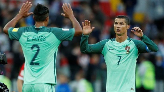 Imagem Cristiano Ronaldo marca e Portugal desbanca donos da casa na Copa das Confederações