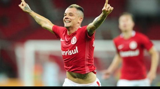 Imagem Sob comando de Guto Ferreira, Inter vence e entra no G-4