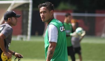 Imagem Vitória confirma contratação de meia que estava no Atlético-MG