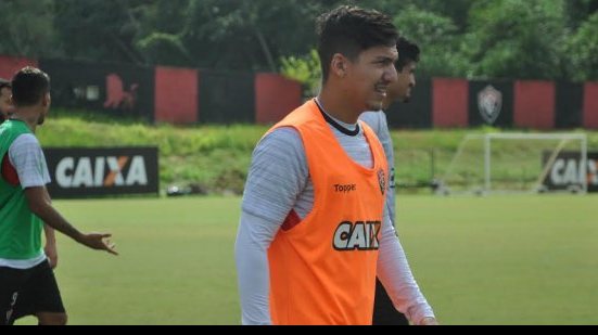 Imagem "Vamos dar a volta por cima na Série A", declara lateral do Vitória