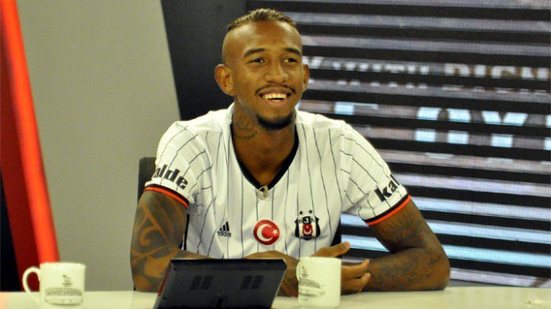 Imagem Anderson Talisca renova empréstimo com o Besikitas