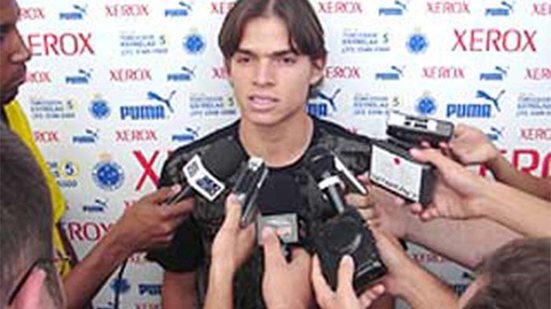 Imagem Cruzeiro é absolvido de pagar danos a jogador que sofreu infarto em treino
