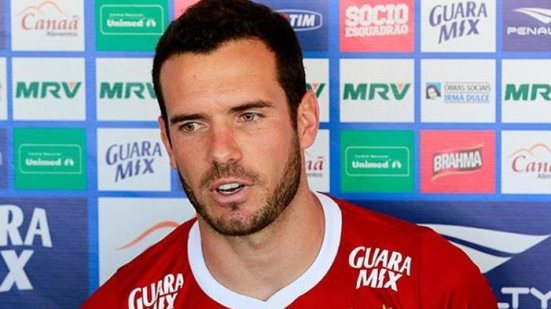 Imagem De volta ao time, Lucas Fonseca lamenta expulsão: &#039;Fui infeliz&#039;