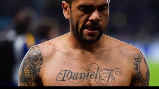 Imagem Mistério: Presidente do Barcelona afirma que Daniel Alves tem "problema fora do esporte"