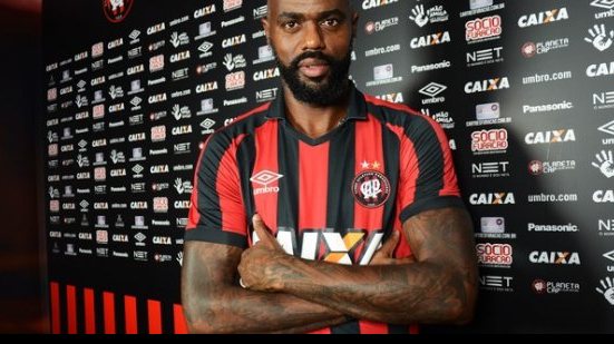 Imagem Grafite pede rescisão e deixa o Atlético-PR