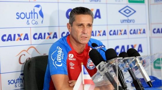 Imagem Jorginho mira vitória do Bahia o sobre Fluminense para acabar com má fase: “jogo da nossa virada”