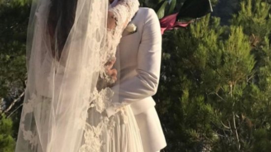 Imagem Craque Daniel Alves se casa em segredo com Joana Sanz