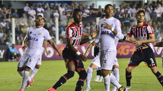 Imagem São Paulo perde clássico e Bahia termina rodada fora da zona de rebaixamento na Série A