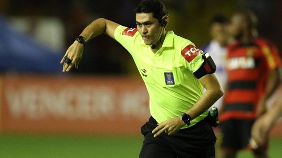 Imagem Vitória x Vasco: Antônio Dib Moraes de Sousa apita a partida