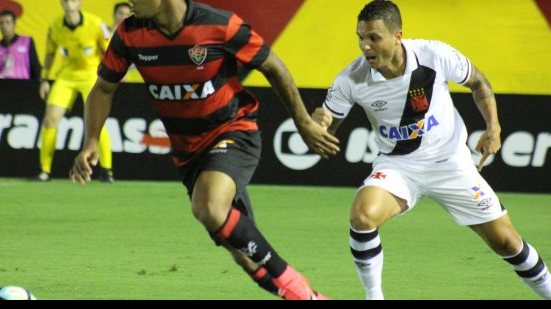 Imagem Sob vaias, Vitória é goleado pelo Vasco e se afunda no Z-4 