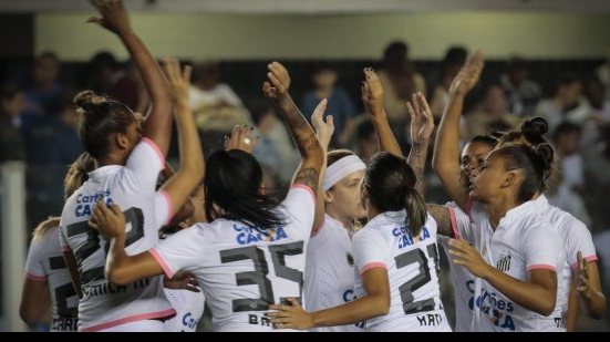 Imagem Santos vence Corinthians pela ida da final do Brasileiro feminino