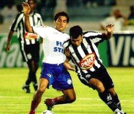 Imagem Atlético-MG x Bahia: Daniel Alves era o lateral tricolor na última vez que Esquadrão bateu o Galo