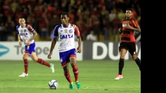 Imagem Titular do Bahia, volante emprestado pelo Palmeiras é alvo de time russo