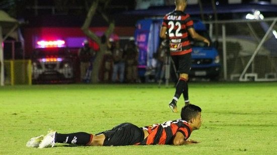 Imagem Vitória volta a decepcionar e é derrotado pela Chapecoense no Barradão