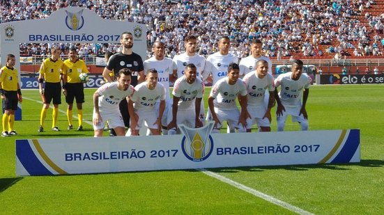 Imagem Com três gols de Bruno Henrique, Santos bate o Bahia no Pacaembu