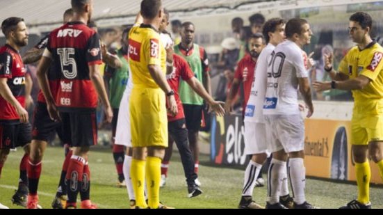 Imagem “Faltou vestir a camisa do Flamengo”, dispara David Braz contra arbitragem