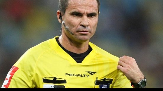 Imagem Elmo Alves Rezende Cunha apita Bahia x Sport