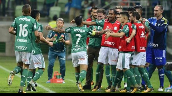 Imagem Palmeiras vence Avaí e entra no G-4 da Série A
