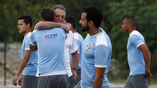 Imagem Fluminense entra em campo contra o Sport após tragédia do filho de Abel Braga