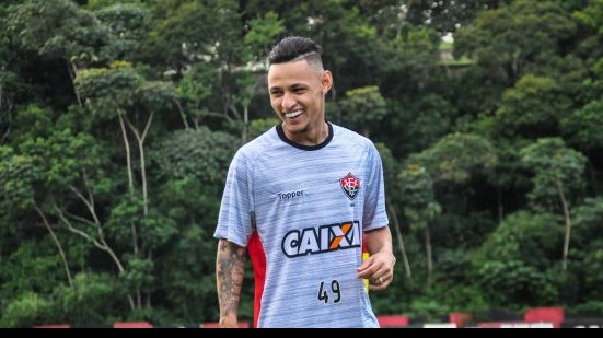 Imagem  Com Carlos Eduardo vetado e Neilton titular, Vitória está definido