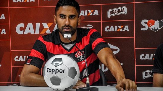 Imagem "A gente não vai deixar o Vitória cair pra Série B", declara Santiago Tréllez
