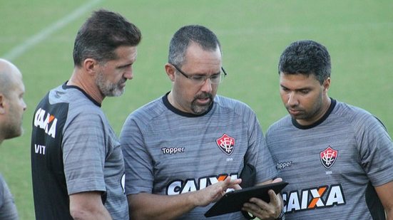 Imagem Ainda sem Willian Farias, Vitória divulga lista de relacionados com 20 atletas