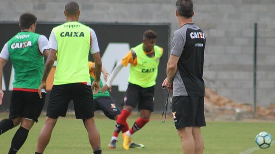 Imagem Mancini comanda último treinamento antes da viagem para o Rio de Janeiro