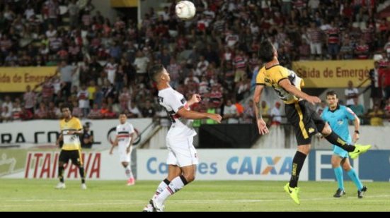 Imagem Santa Cruz perde para o Criciúma e fica próximo do Z4