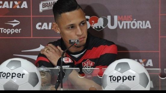 Imagem Neilton assume responsabilidade por derrota: "Não vou conseguir dormir" 