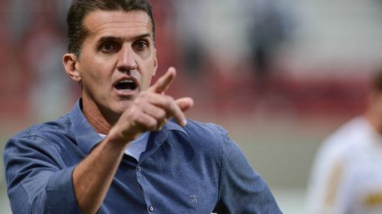 Imagem Mancini ‘arregaça’ repórter paulista e encerra coletiva pós-jogo: “você está sendo parcial”