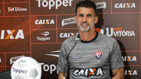 Imagem Com contrato até 2018, Mancini garante Vitória embalado no Brasileirão