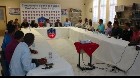 Imagem FBF reúne árbitros da 4ª rodada do Intermunicipal para treinamento