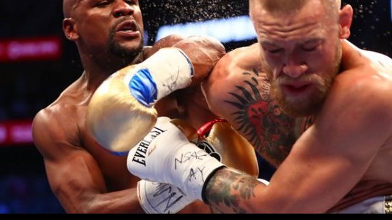 Imagem Mayweather nocauteia Conor McGregor e se aposenta invicto na carreira