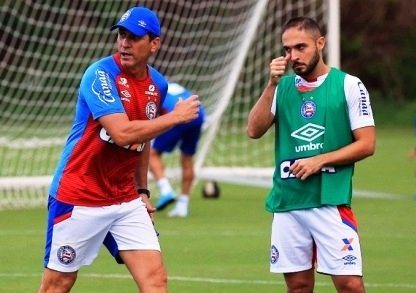 Imagem Campeão do mundo detona meia do Bahia por demissão do técnico Jorginho: “Traíra”