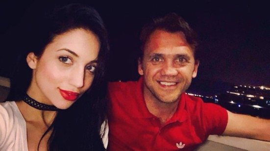Imagem Filha de Petkovic lança primeiro álbum e revela ajuda do pai com música