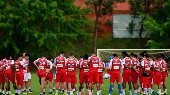 Imagem Cheio de novidades, Bahia está relacionado para enfrentar o Atlético Goianiense