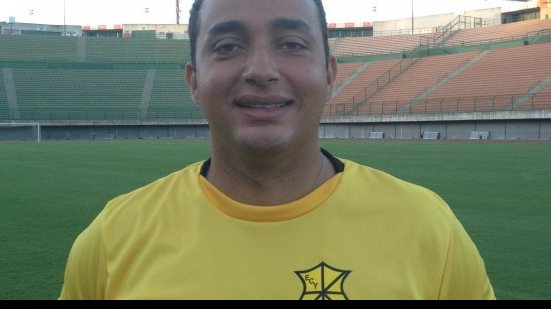 Imagem Vitória anuncia novo técnico do time feminino