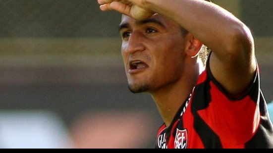 Imagem “Time todo foi uma m...”, detona zagueiro do Vitória 
