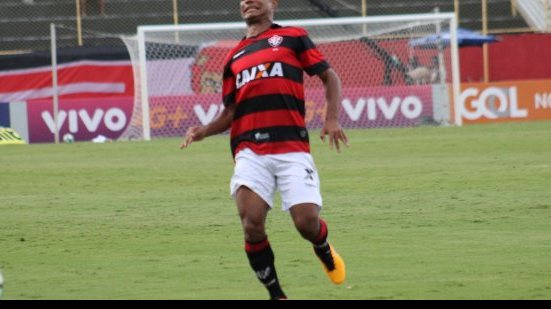 Imagem Lesionado, Caíque Sá pode desfalcar o Vitória nas próximas rodadas