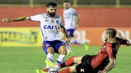 Imagem Abaixo do Bahia na tabela, Vitória tem mais chances de se manter na elite, diz site
