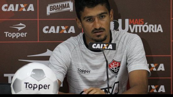 Imagem Candidato à vaga na lateral, Ramon se diz tranquilo para mais uma improvisação